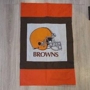 Cleveland Browns Flag with Helmet Design